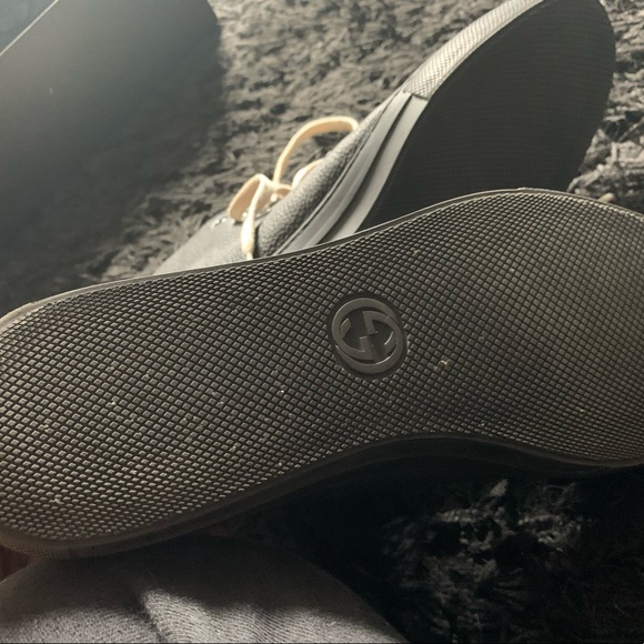 Authentic Gucci Sneakers - Picture 4 of 7